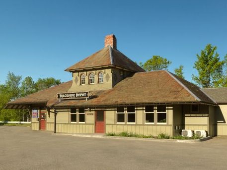 Wood hip-roofed train depot